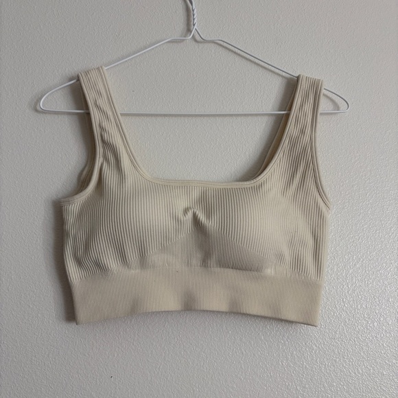 JOYO Amazon NWOT Seamless Ribbed Tank Top Sports Bra Size Medium Cream - Picture 4 of 10